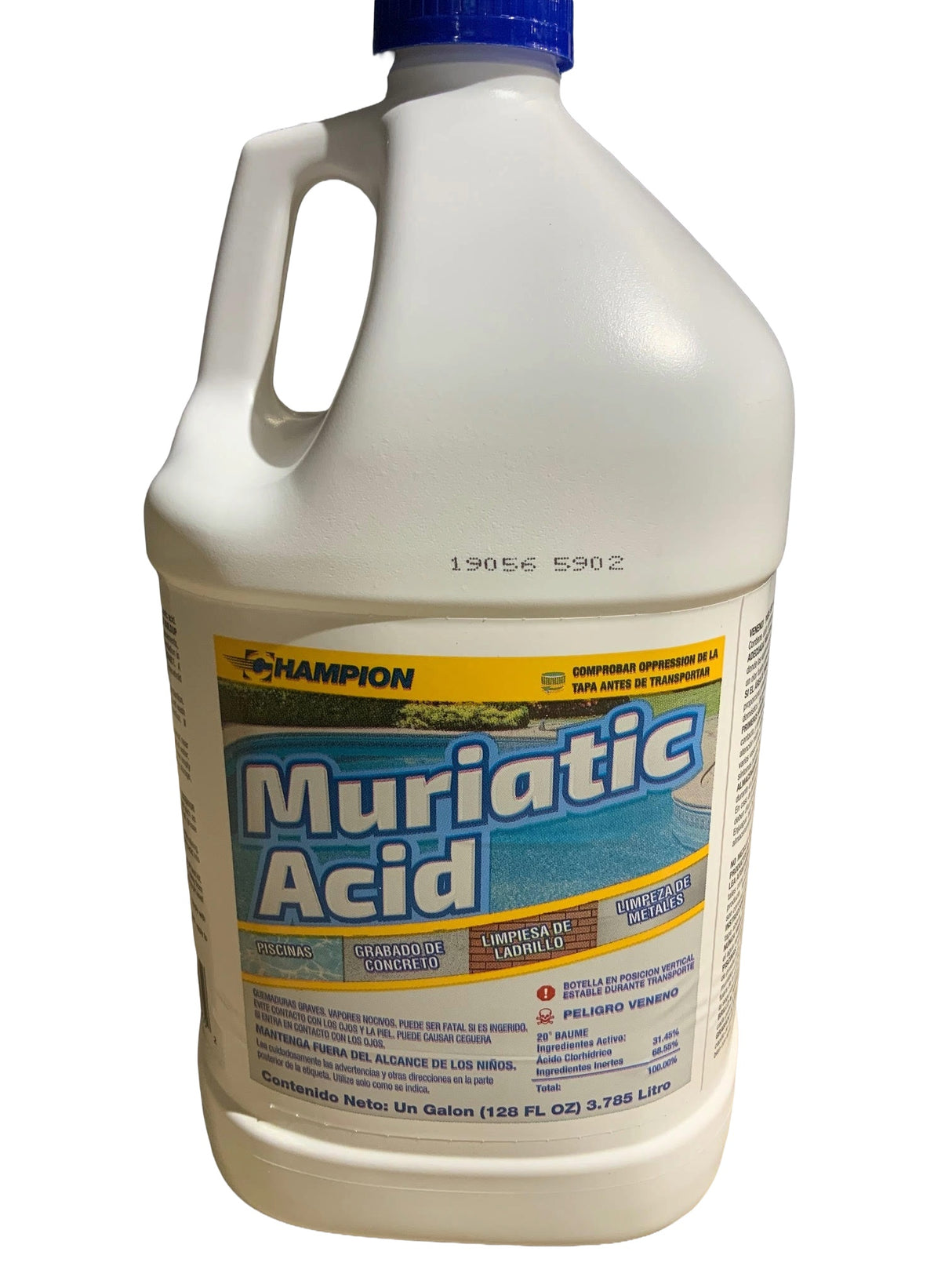 Esta imagen muestra el bidón de ácido muriático sobre un fondo blanco. En el bidón se lee: "El ácido muriático limpia piscinas, graba el hormigón y limpia ladrillos y metales."