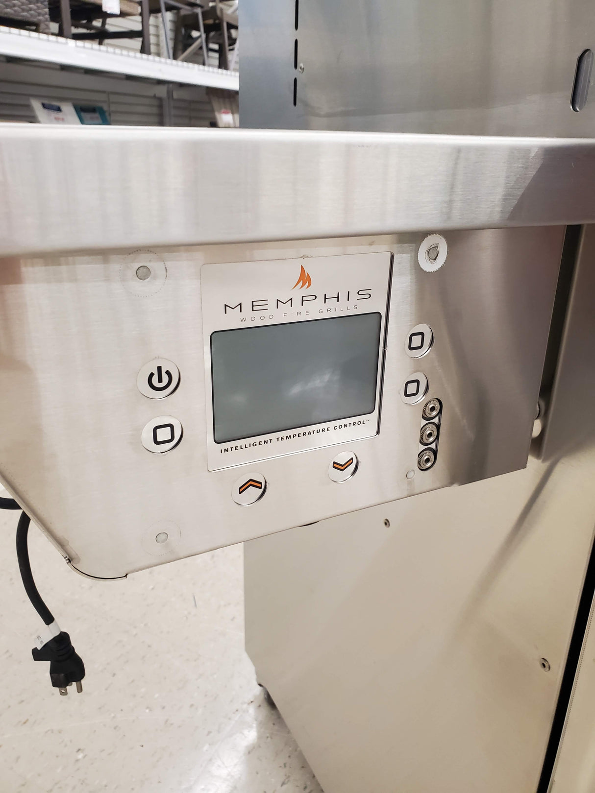 Outlet Memphis Woodfire Grill with WiFi