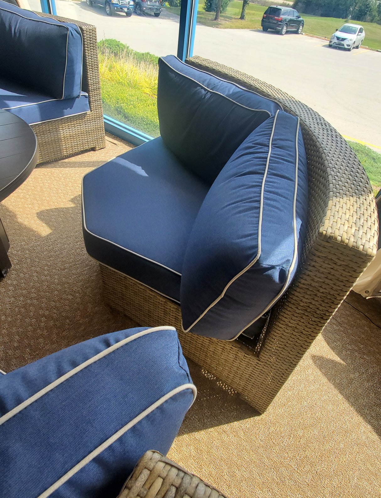 Outlet Continental Sectional Set