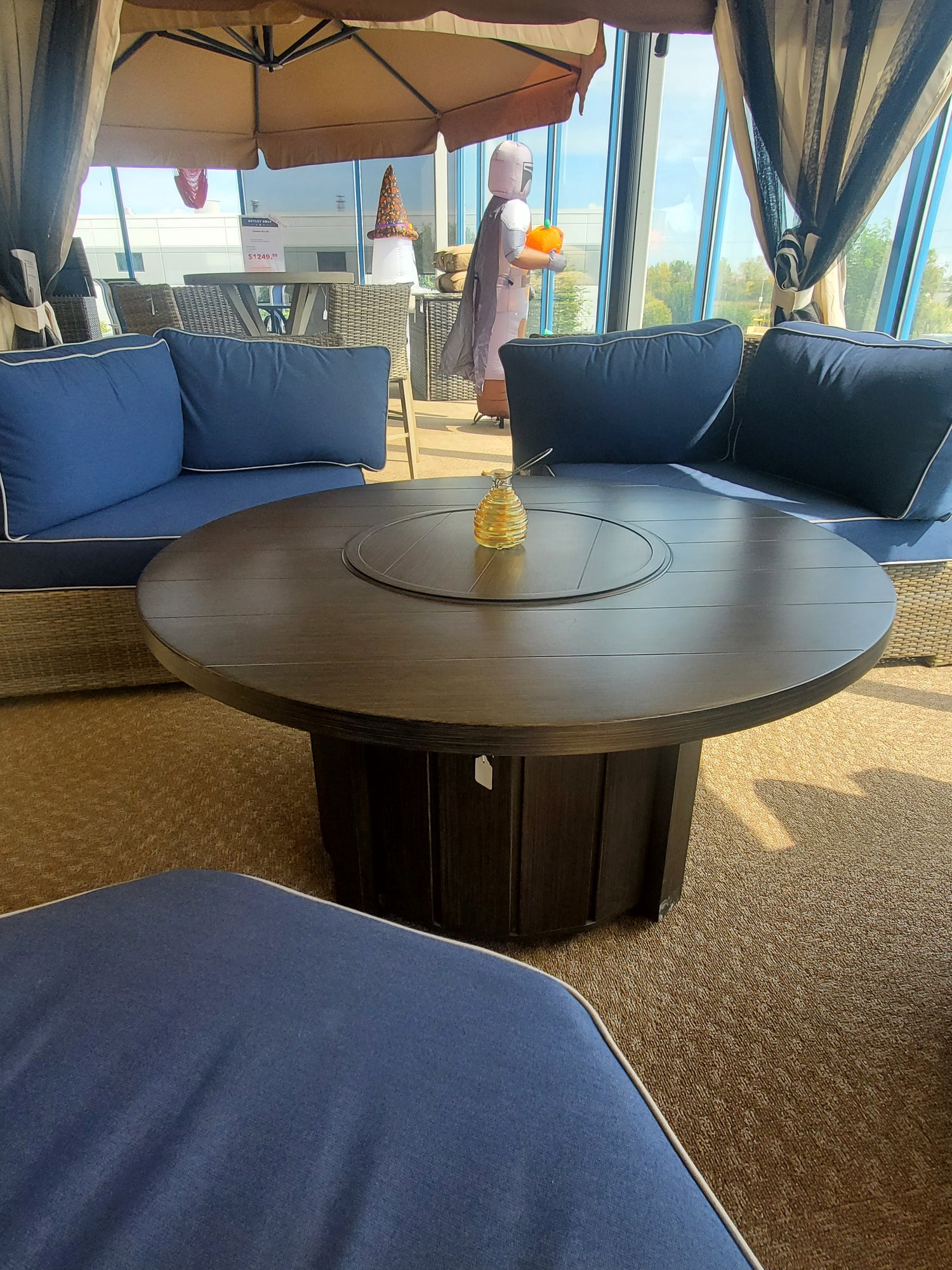 Outlet Continental Sectional Set