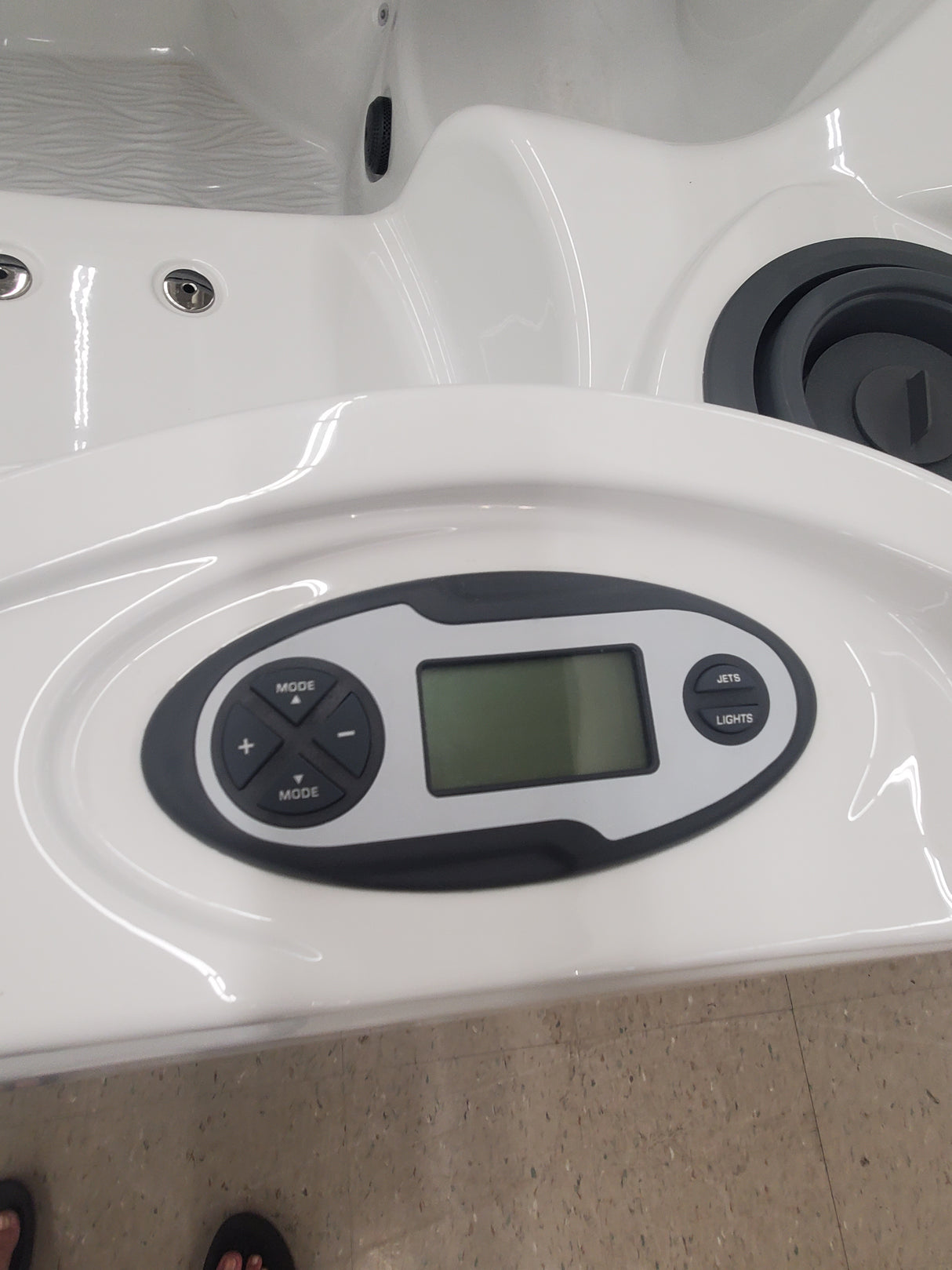 Outlet Enrich Hot Tubs Renew Revive Collection