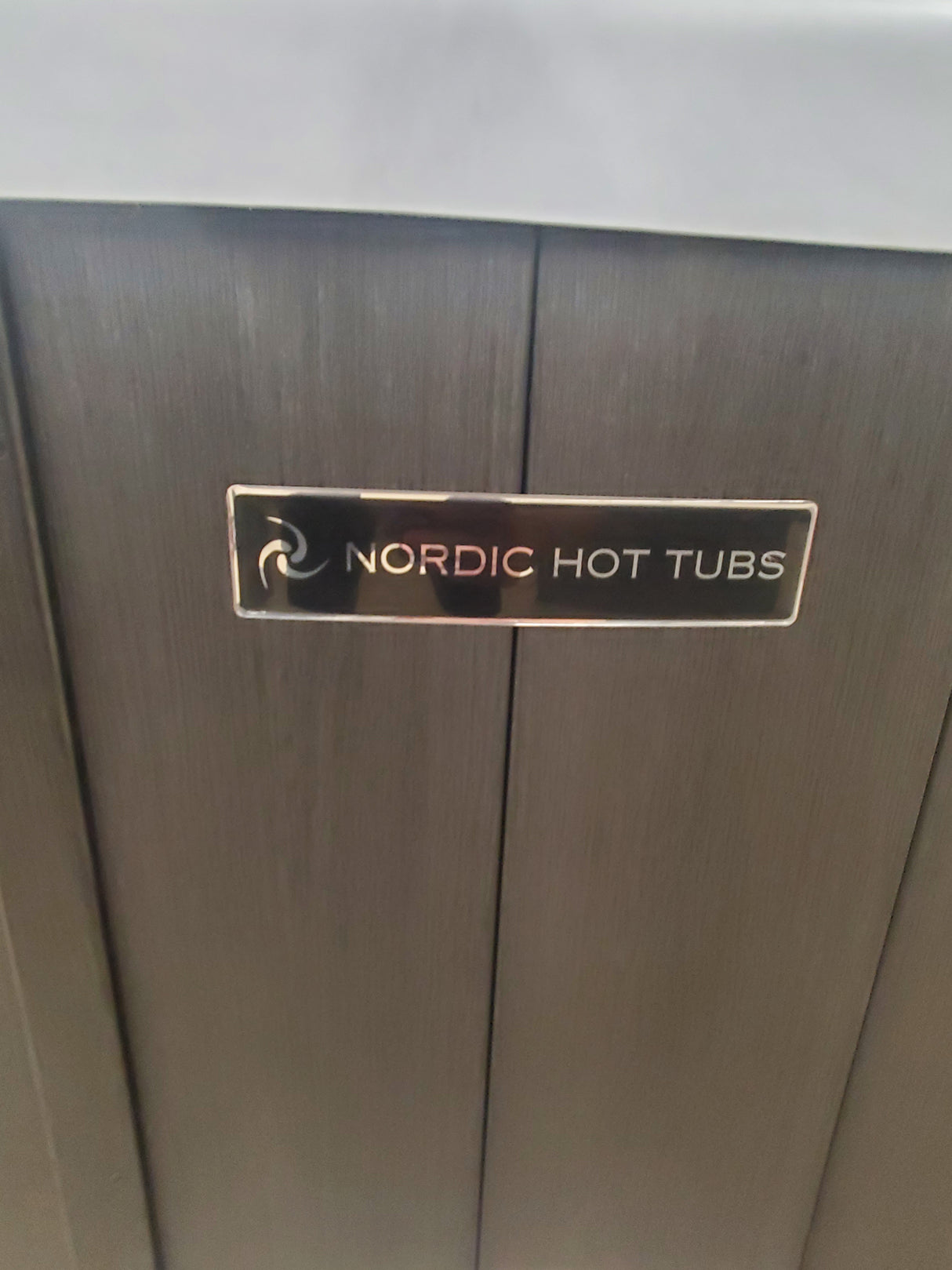 Outlet Crown Classic Series Nordic Hot Tub