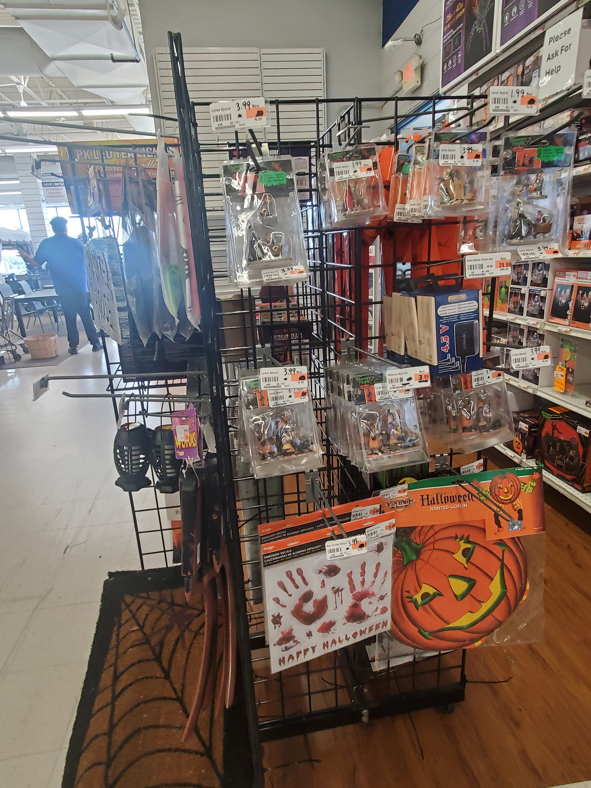 Early Halloween at the Outlet!