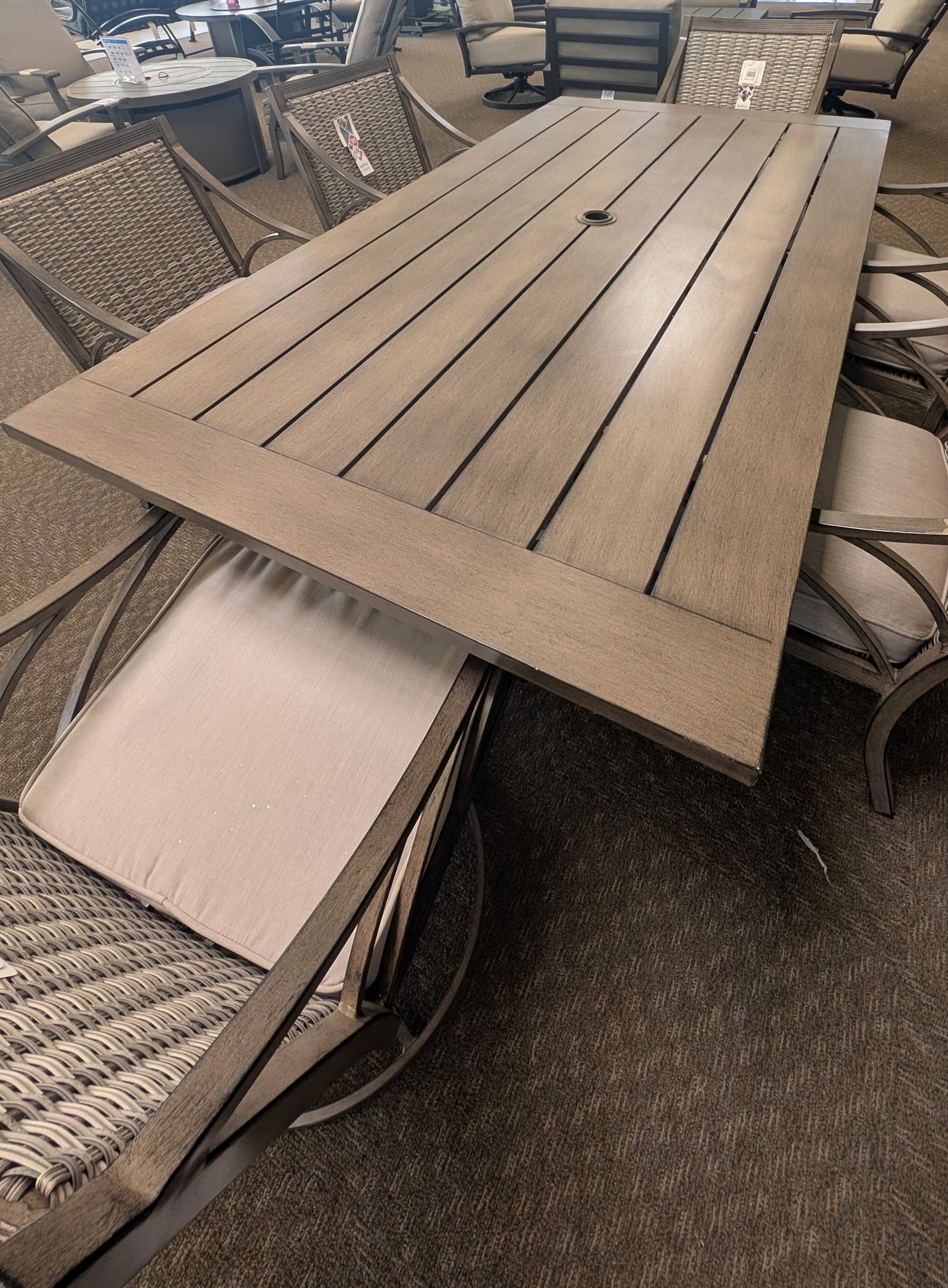 Outlet Peoria Patio Dining Set
