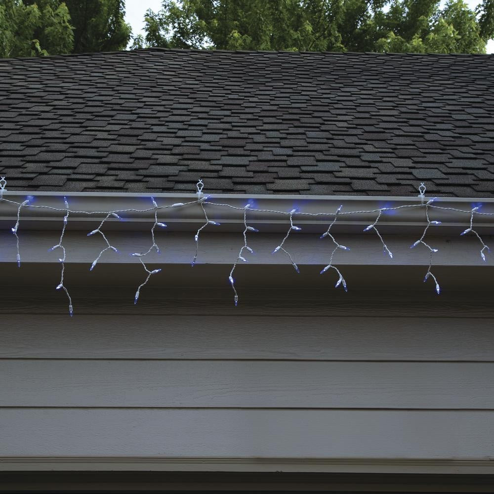 LED Auto Synchronizing Chasing/Color Changing Icicle Lights (Blue/White)
