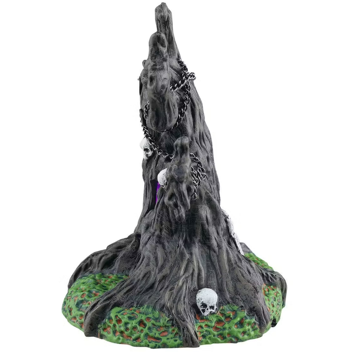 This is a side angle of the tree. You can see some of the chains and some of the skulls.