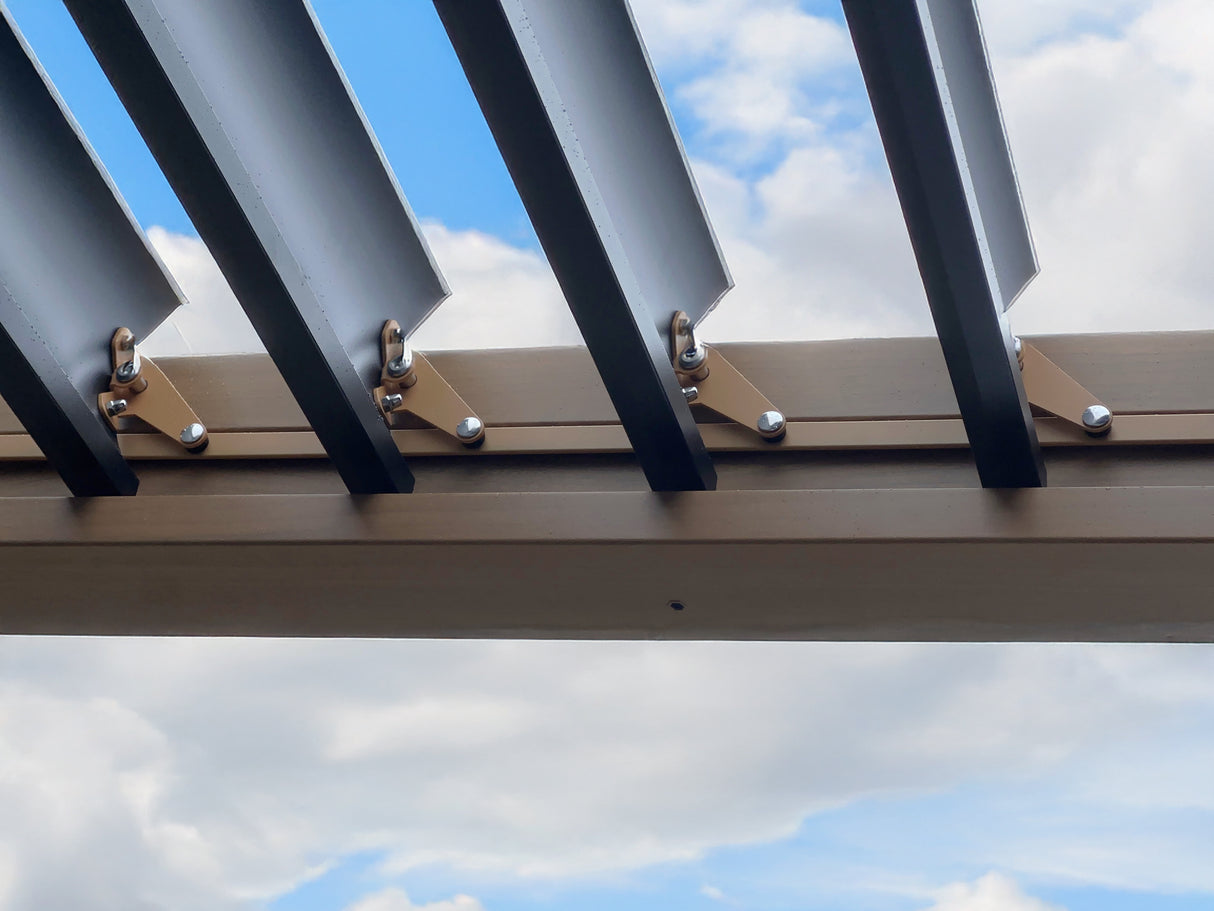 10' x 13' Woodgrain Georgetown Louver Outdoor Sun Shelter