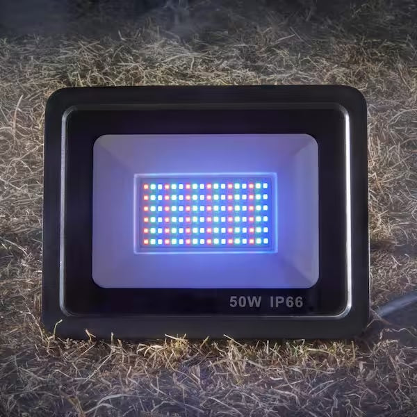 Floodlight that features 16 colors and 4 different light modes.