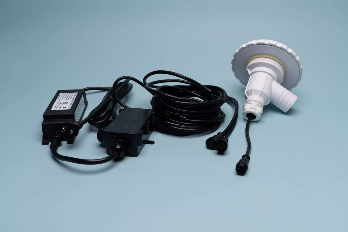 This image shows the return jet light and the cords it uses.