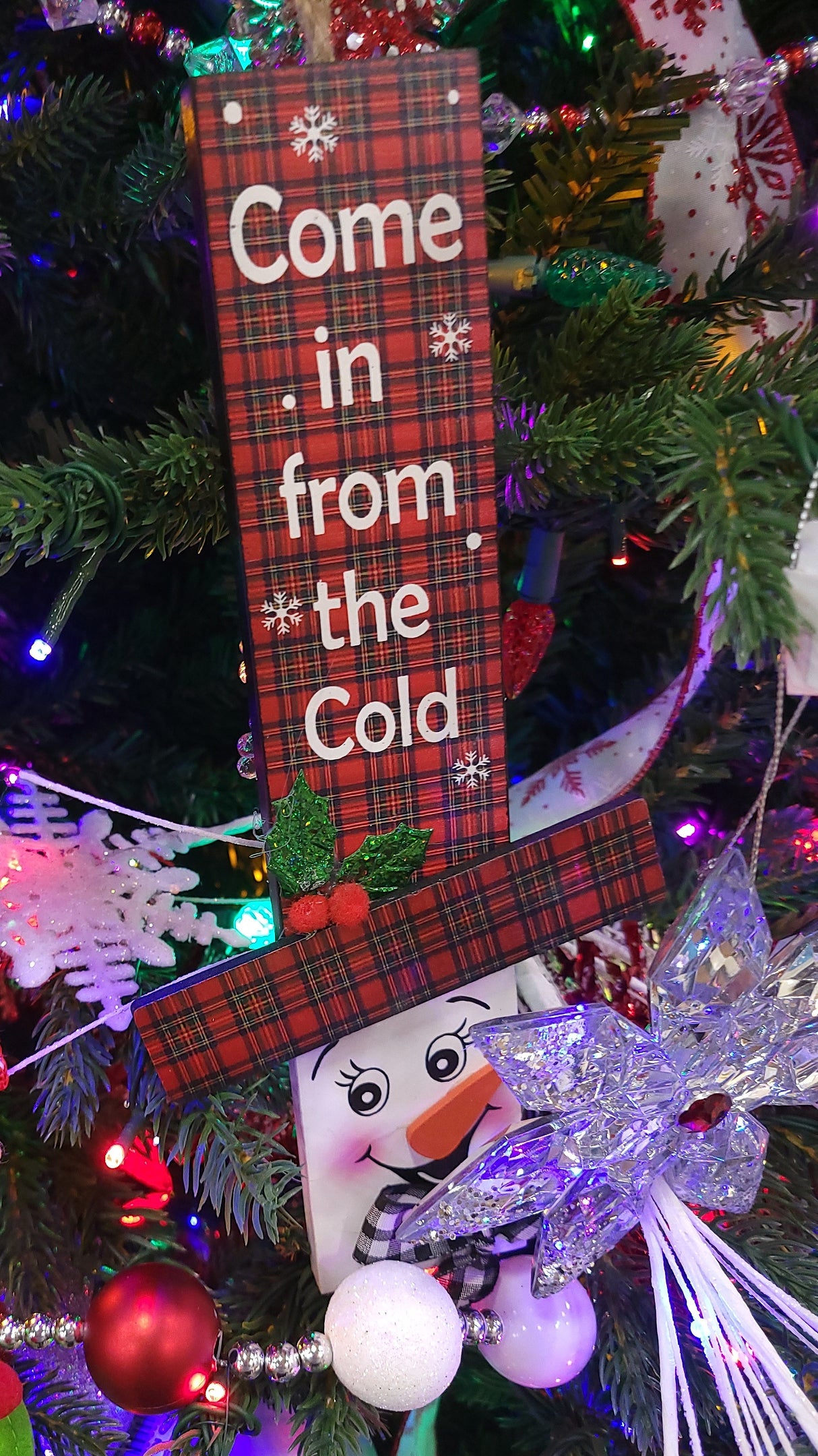 9.5" Wooden Holiday Hanging Snowman Head