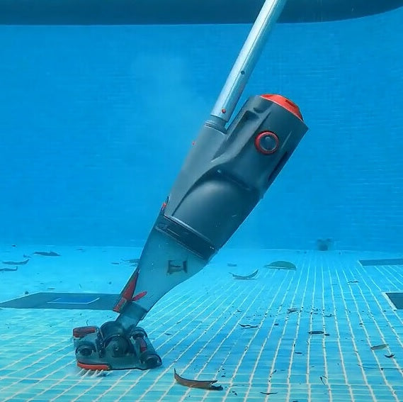 VOLTERA™ 35 Rechargeable Pool Vacuum