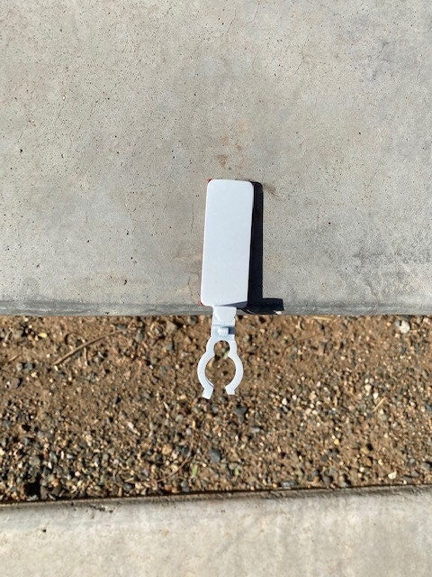 Pro "Anywhere" Sticky Clip Ultimate Outdoor Adhesive