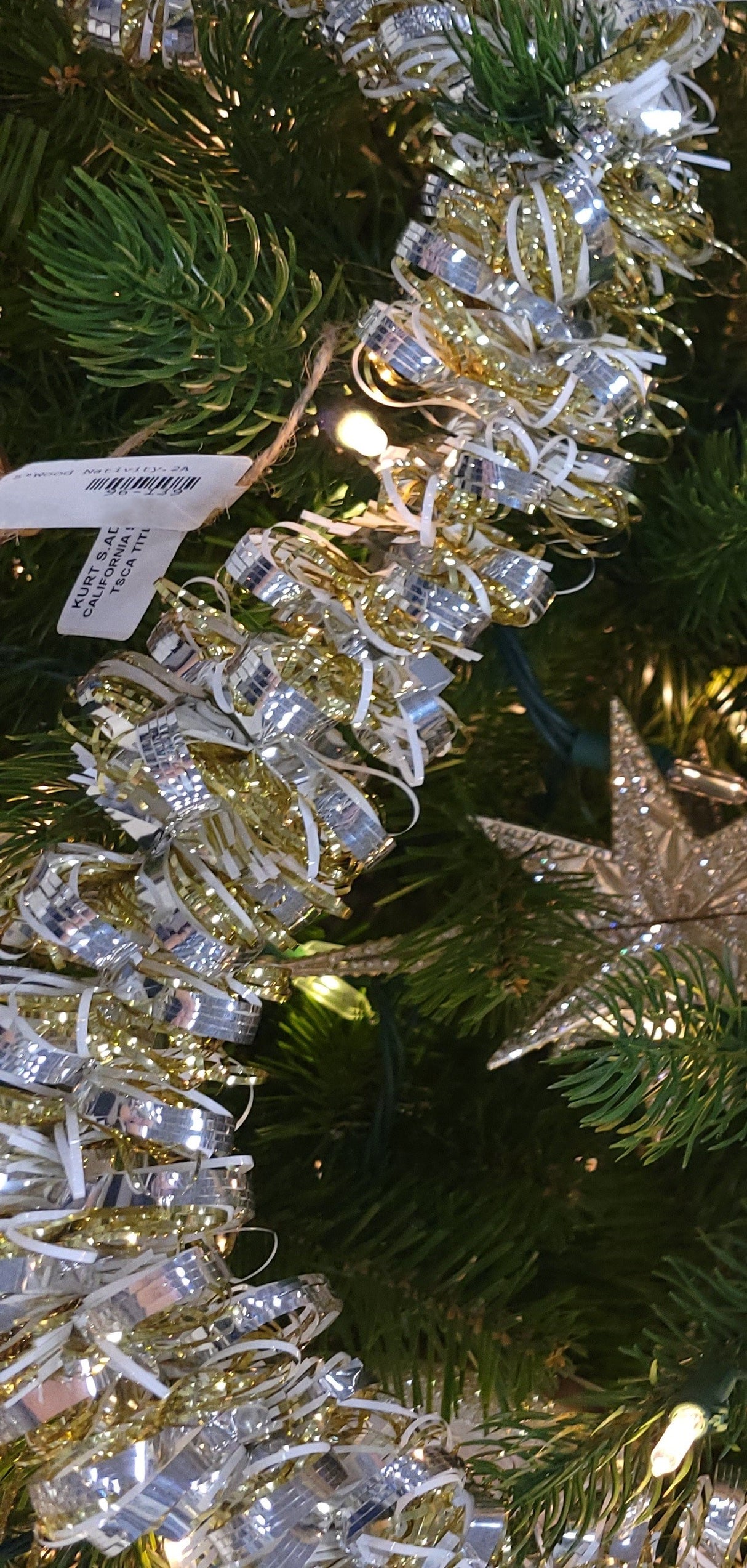 12' Deluxe Angel Hair Garland (Silver/Gold/White)