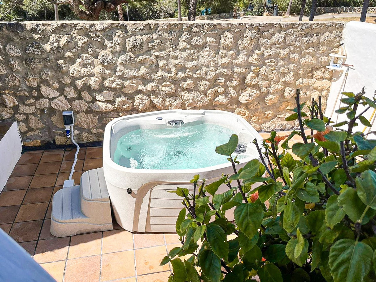 Freeflow Spas Cascina Sport Hot Tub