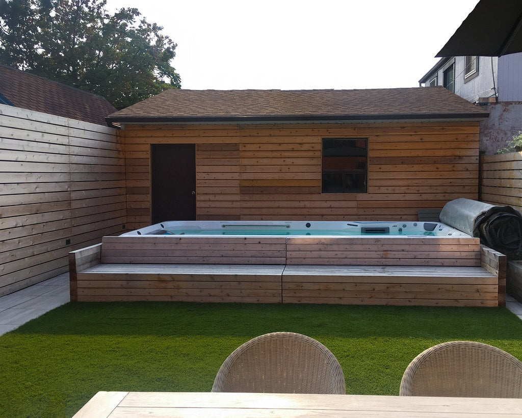 Endless Pools® Fitness Systems E700