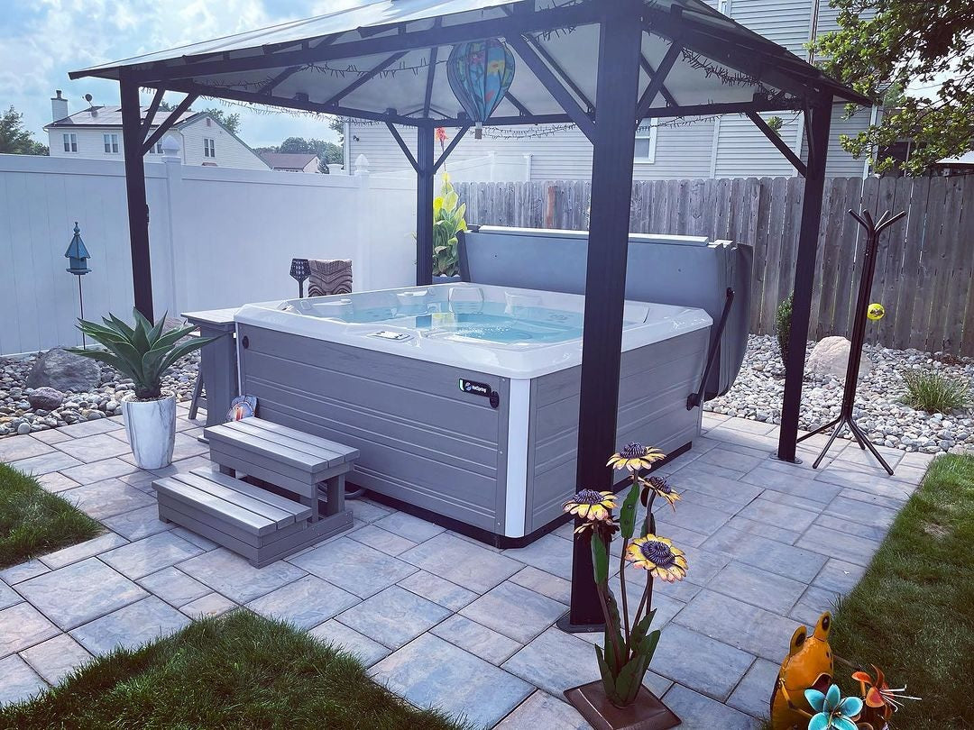 Hot Spring Limelight Collection Flash Hot Tub