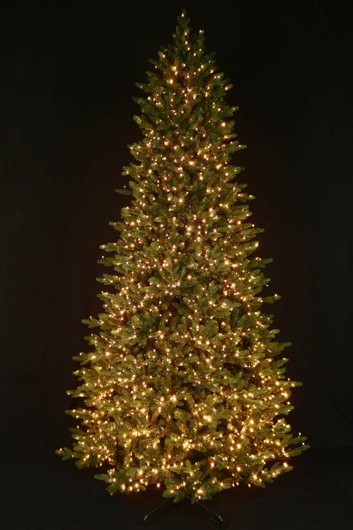 Life-Like Fraser Supreme 18-Function Starry Lights Artificial Christmas Tree