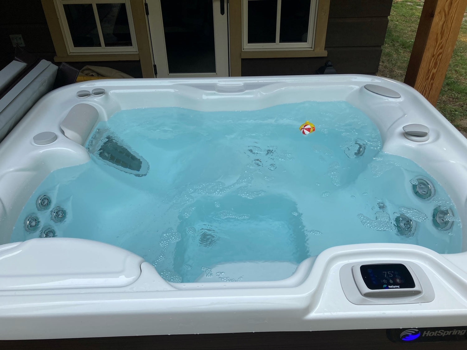 Hot Spring Highlife Collection Jetsetter LX Hot Tub