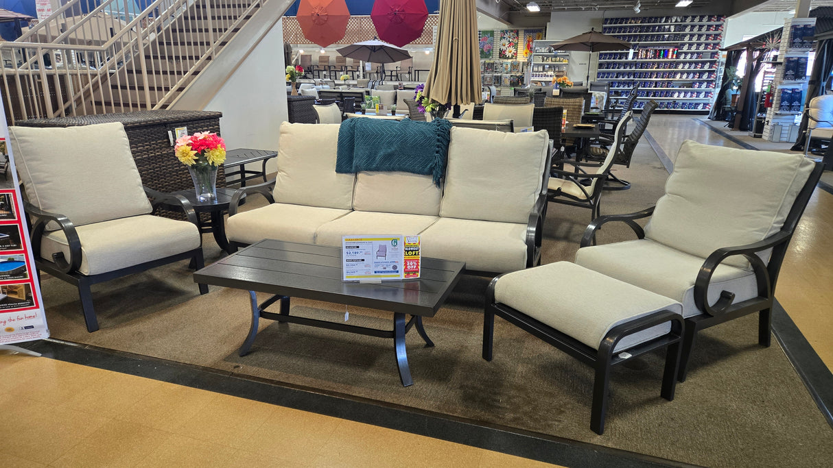 Clearance Kenwood Lounging & Chat