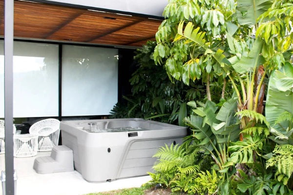 Freeflow Spas Monterey Sport Hot Tub