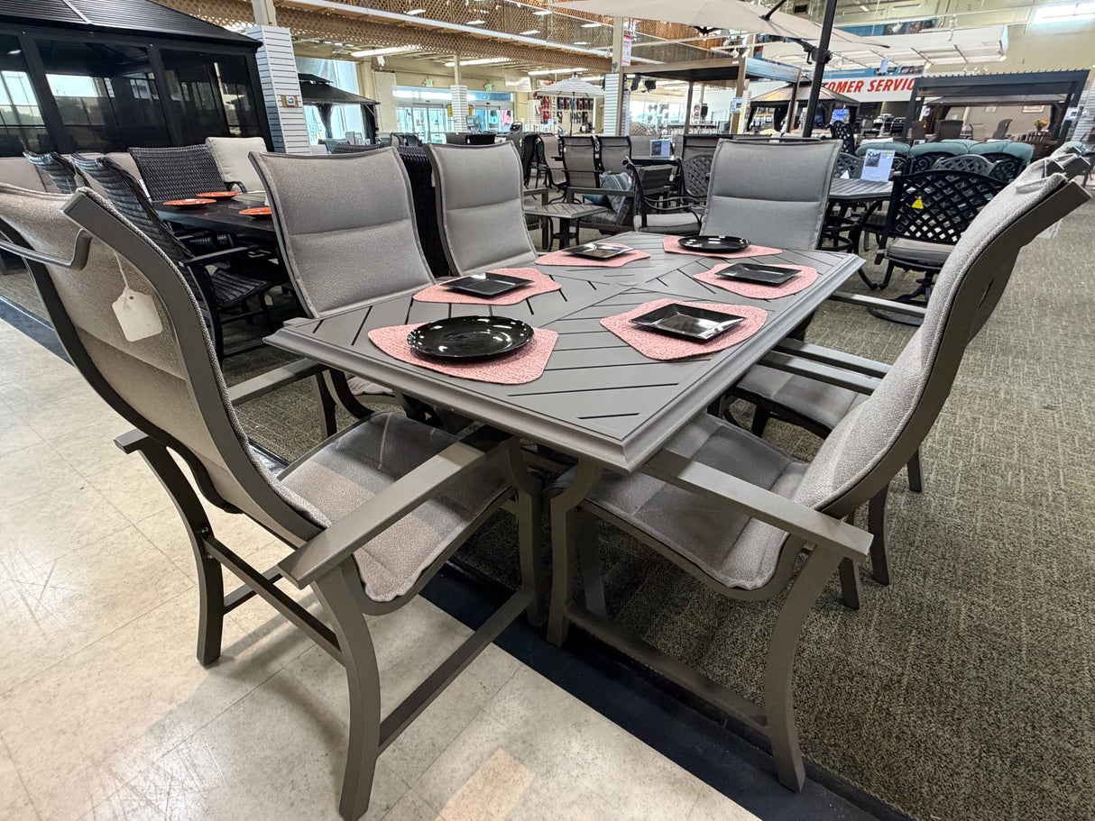 Clearance Palmdale Dining Set