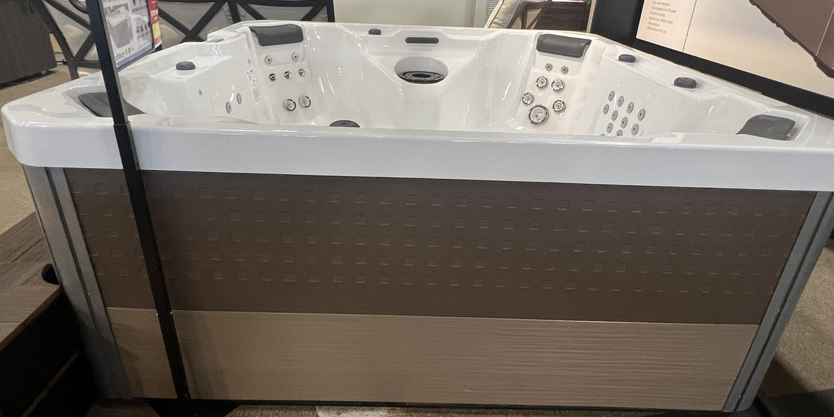Clearance 2025 Enrich Hot Tubs Serenity Vitality Collection