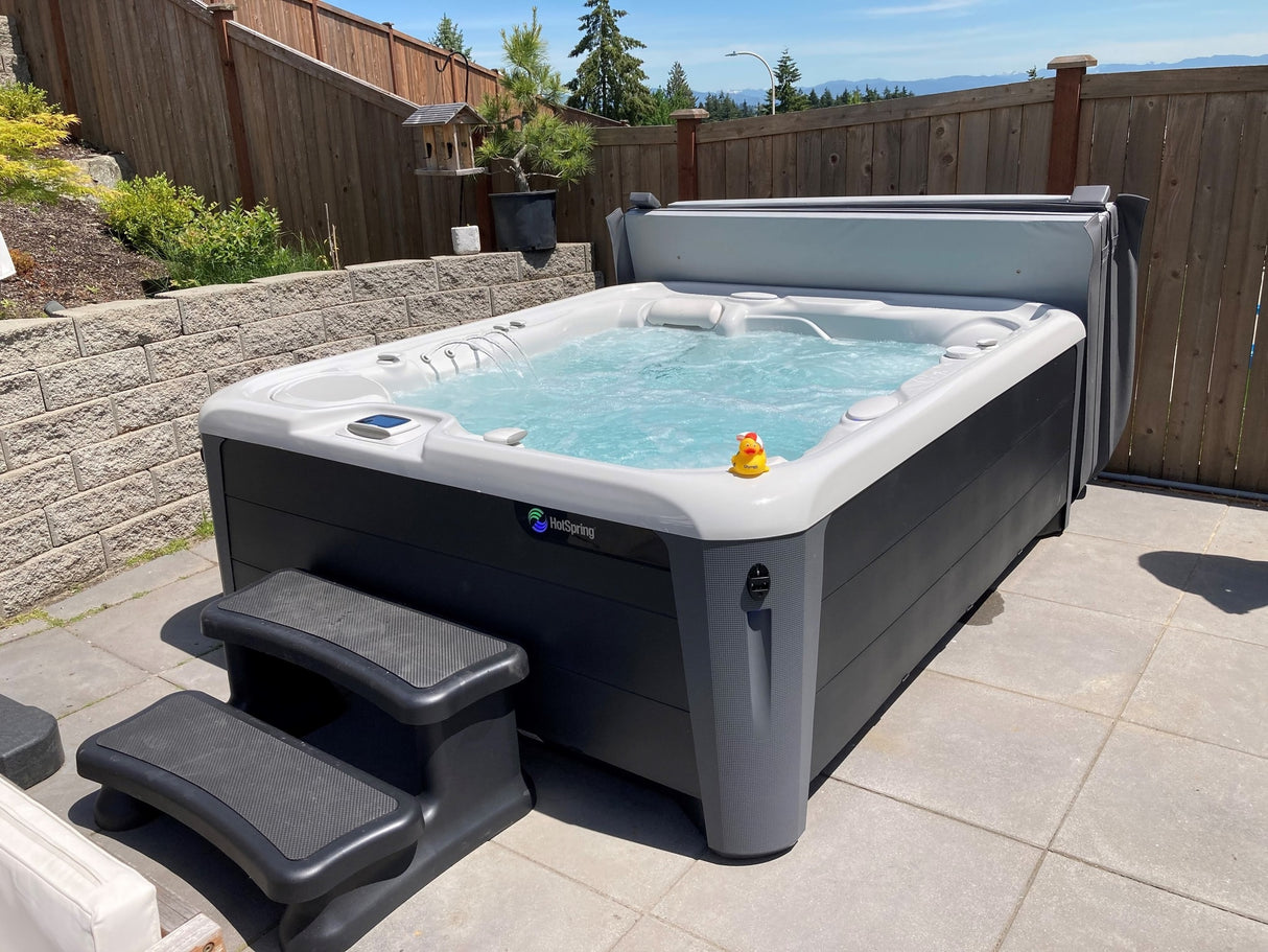 Hot Spring Highlife Collection Sovereign Hot Tub