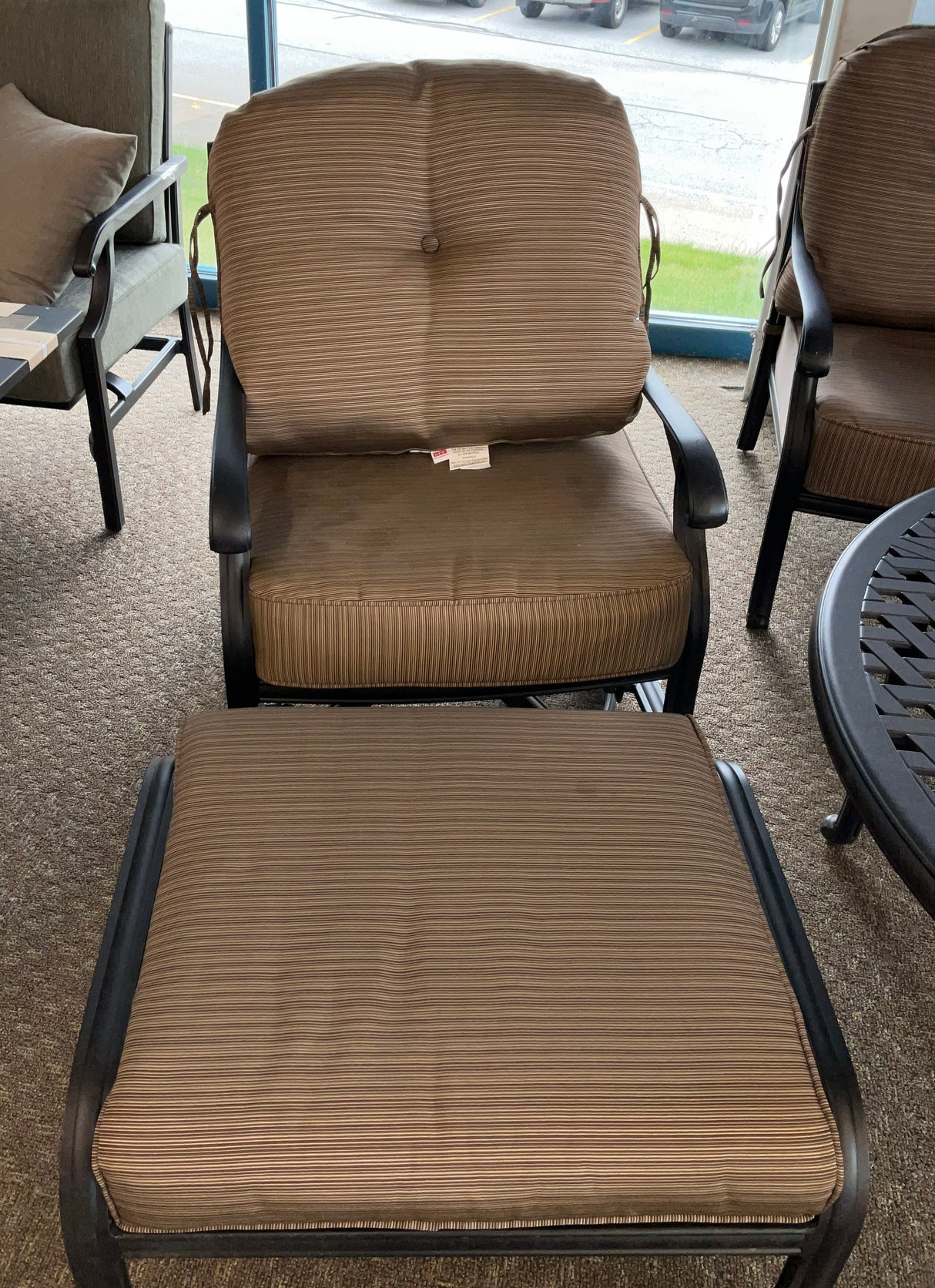Outlet Stonegate Lounging Set