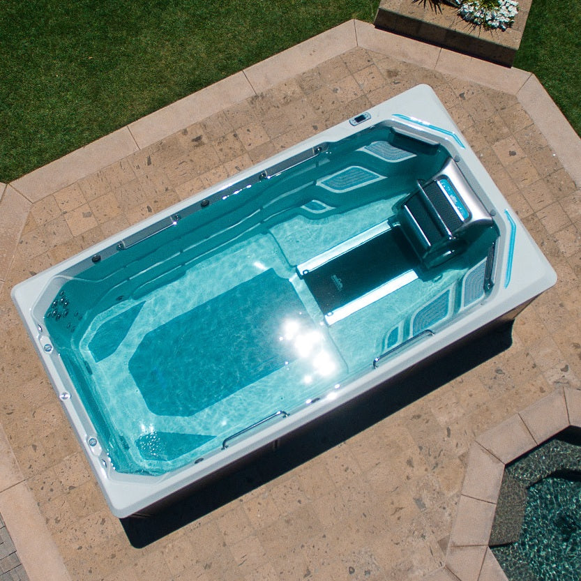 Endless Pools® Fitness Systems E550