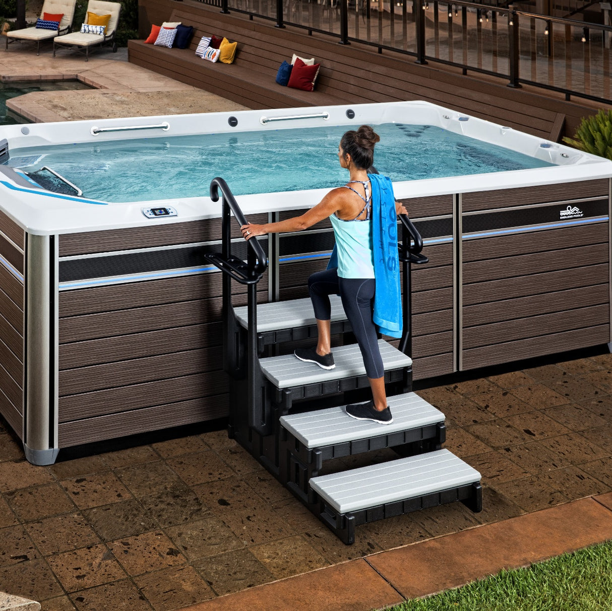 Endless Pools® Fitness Systems E550