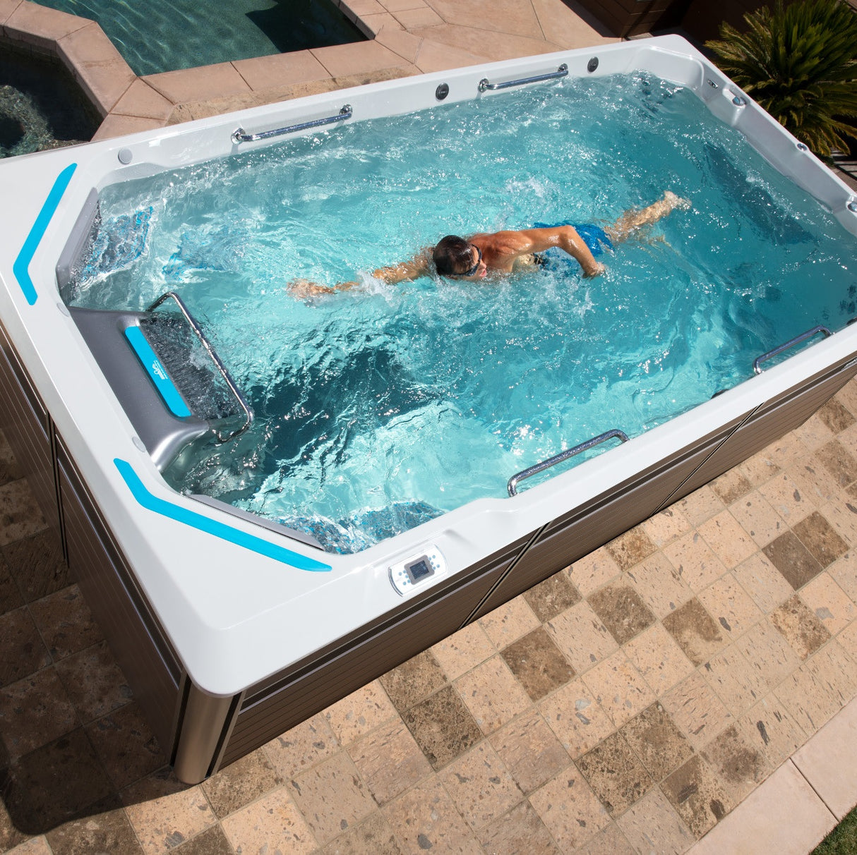 Endless Pools® Fitness Systems E550