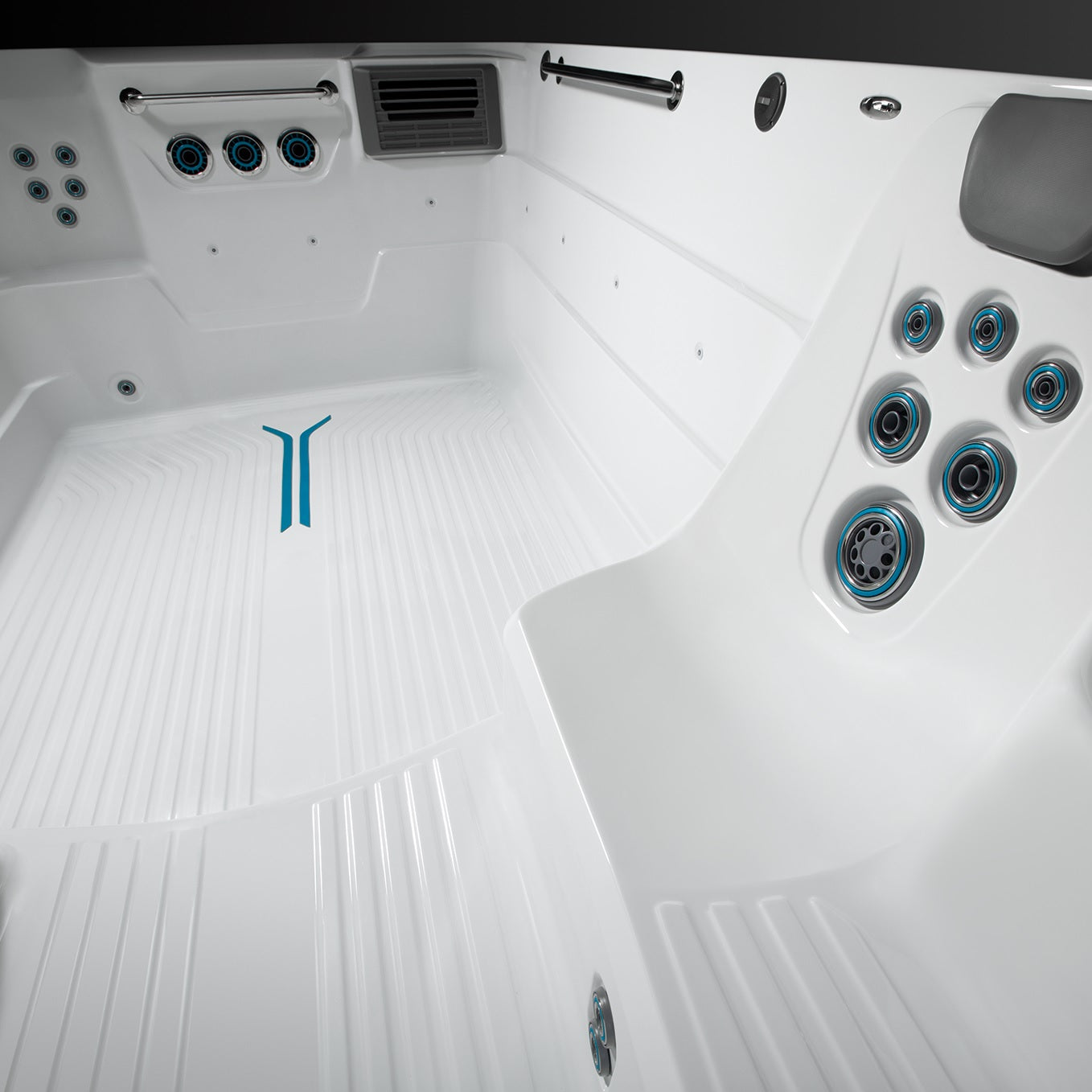 RecSport® Recreation Systems R200 by Endless Pools®