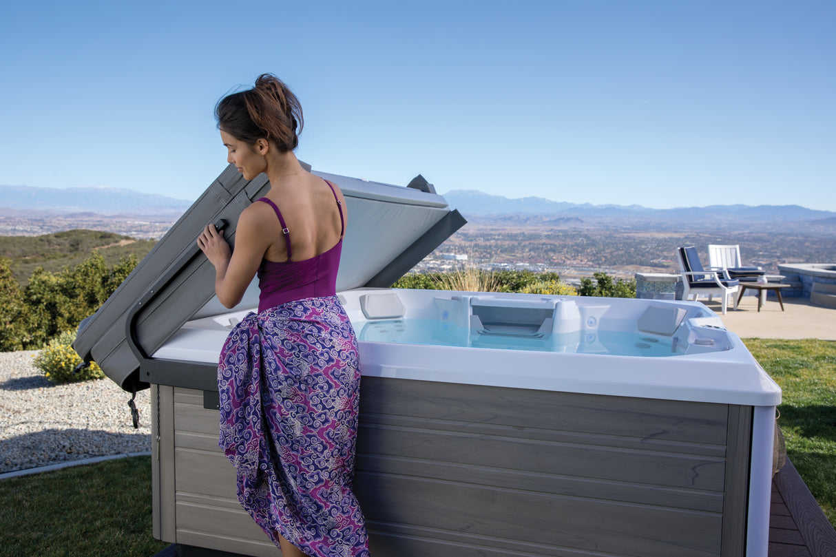Hot Spring Spas Lift 'N Glide® Cover Lifter