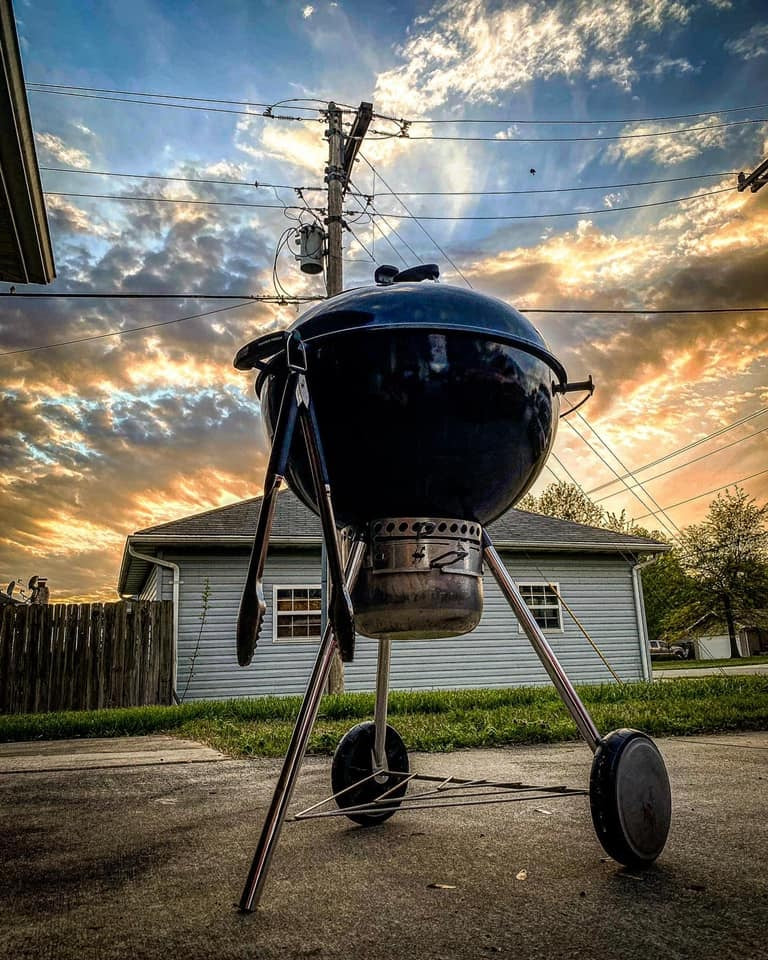 Weber Original Kettle 26" Premium Charcoal Grill