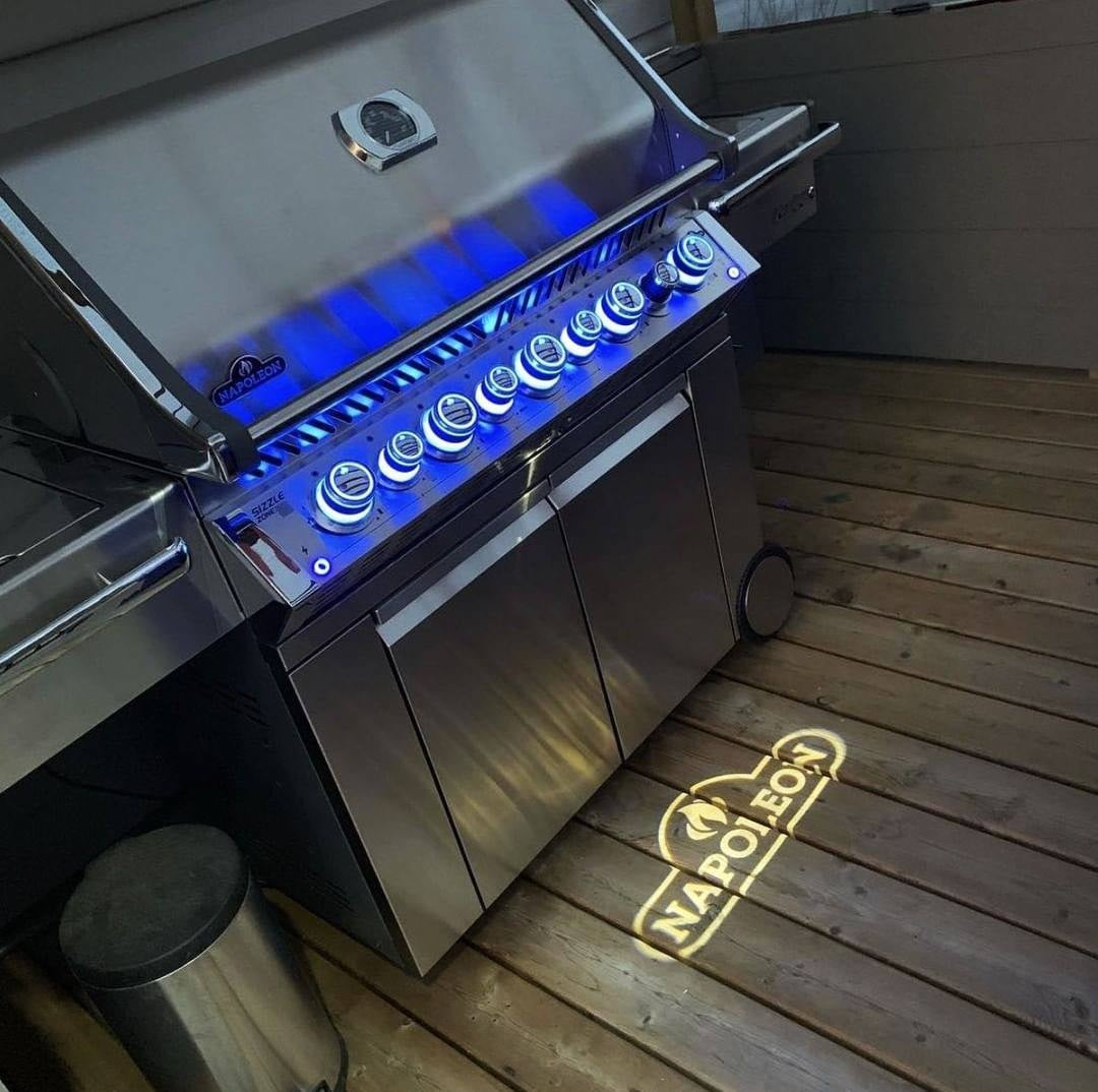 Napoleon Prestige PRO™ 665 RSIB Grill Series