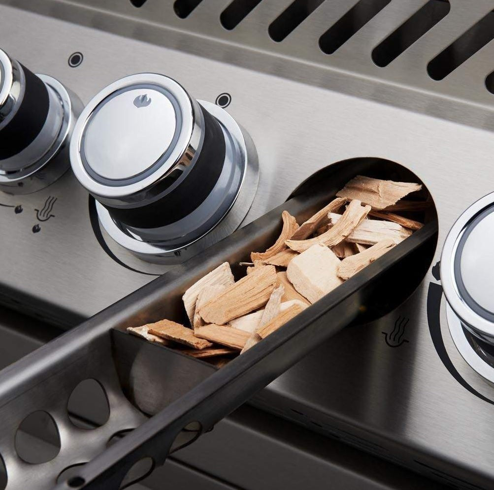 Napoleon Prestige PRO™ 665 RSIB Grill Series