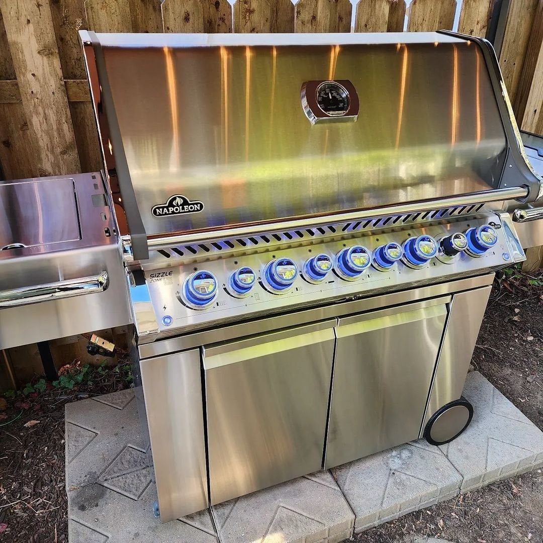 Napoleon Prestige PRO™ 665 RSIB Grill Series