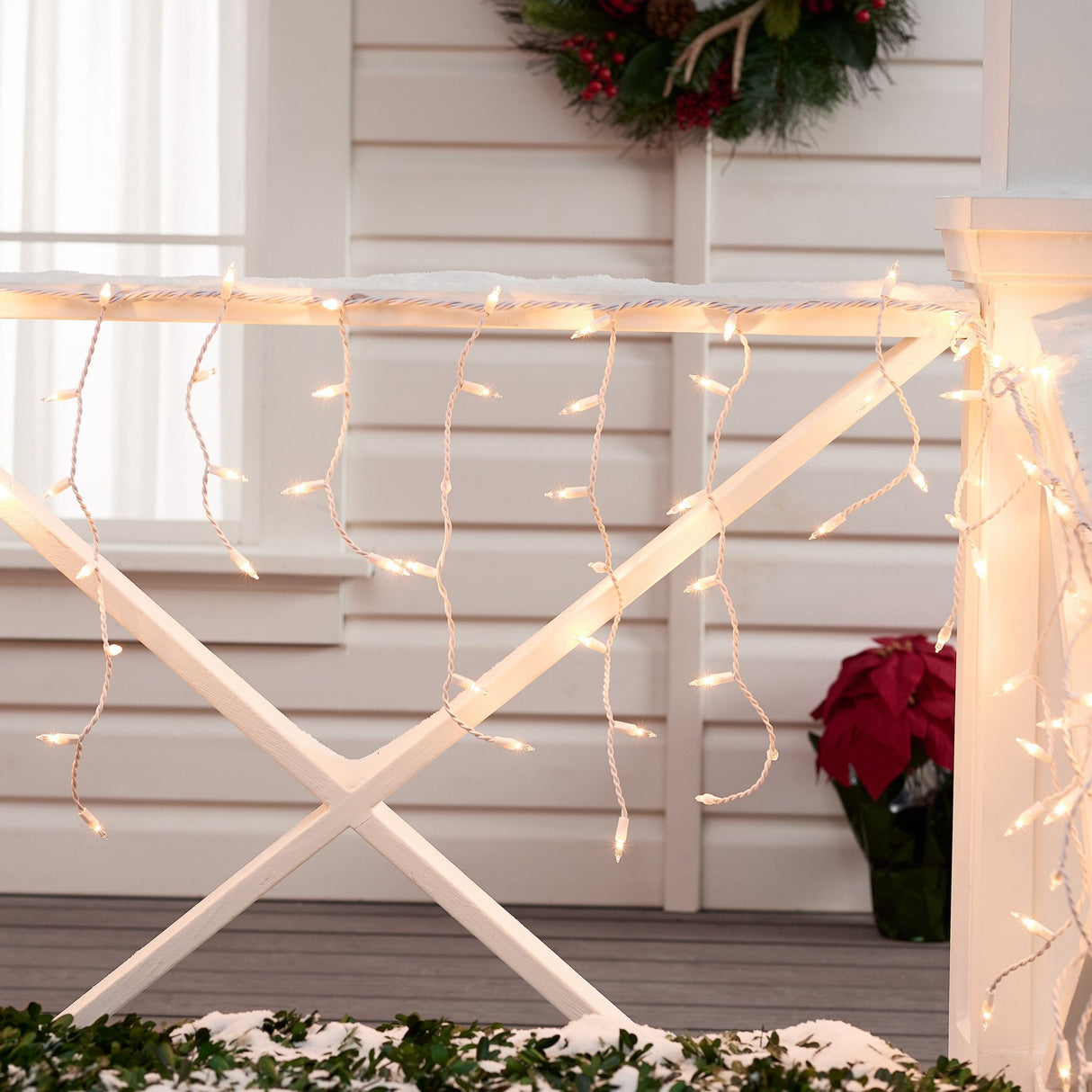 Set of 300 Icicle Lights on a White Wire