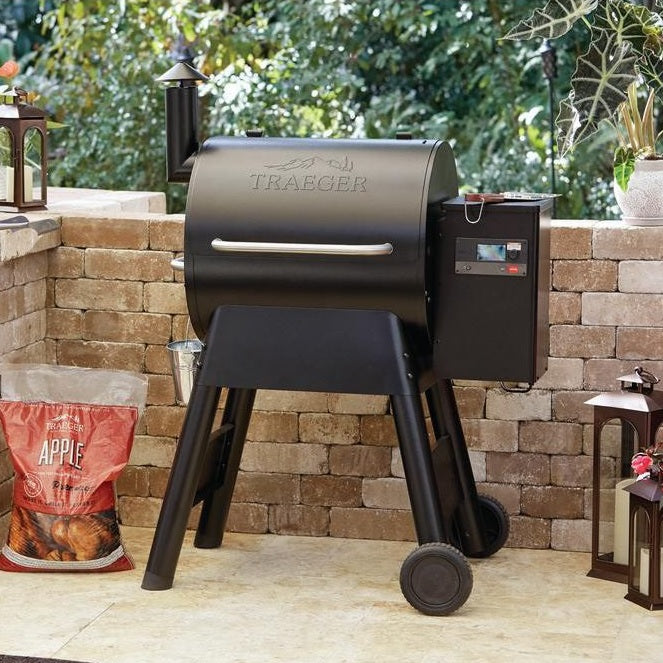 Traeger Pro 575 Black WiFi-Enabled Pellet Grill