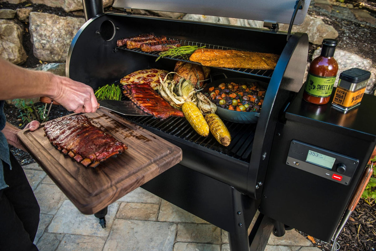 Traeger Pro 575 Black WiFi-Enabled Pellet Grill