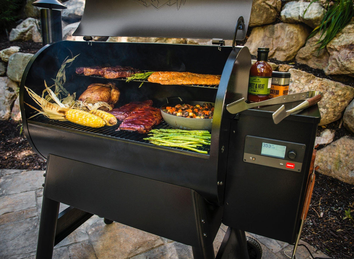 Traeger Black Pro 780 WiFi-Enabled Pellet Grill