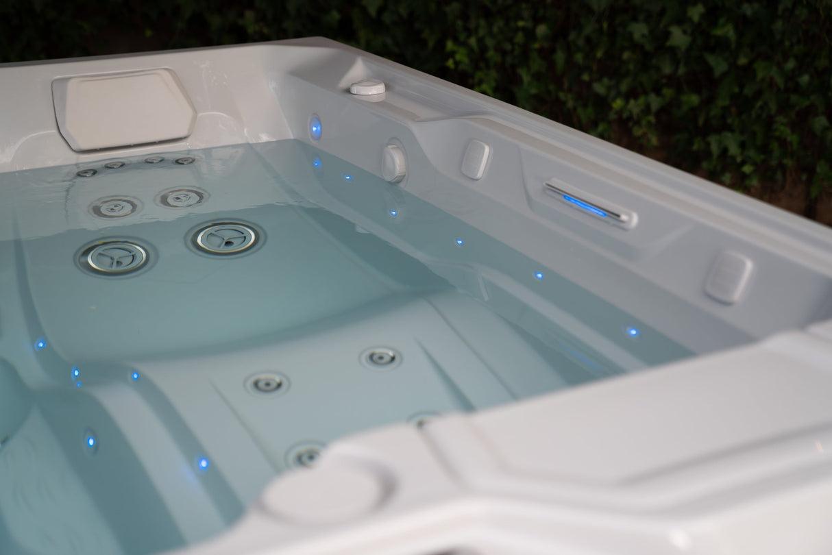 Hot Spring Limelight Collection Flair Hot Tub