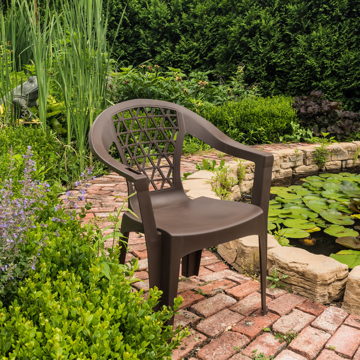 Resin Penza Stack Chairs