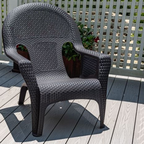 Woven Patio Lounge Chairs