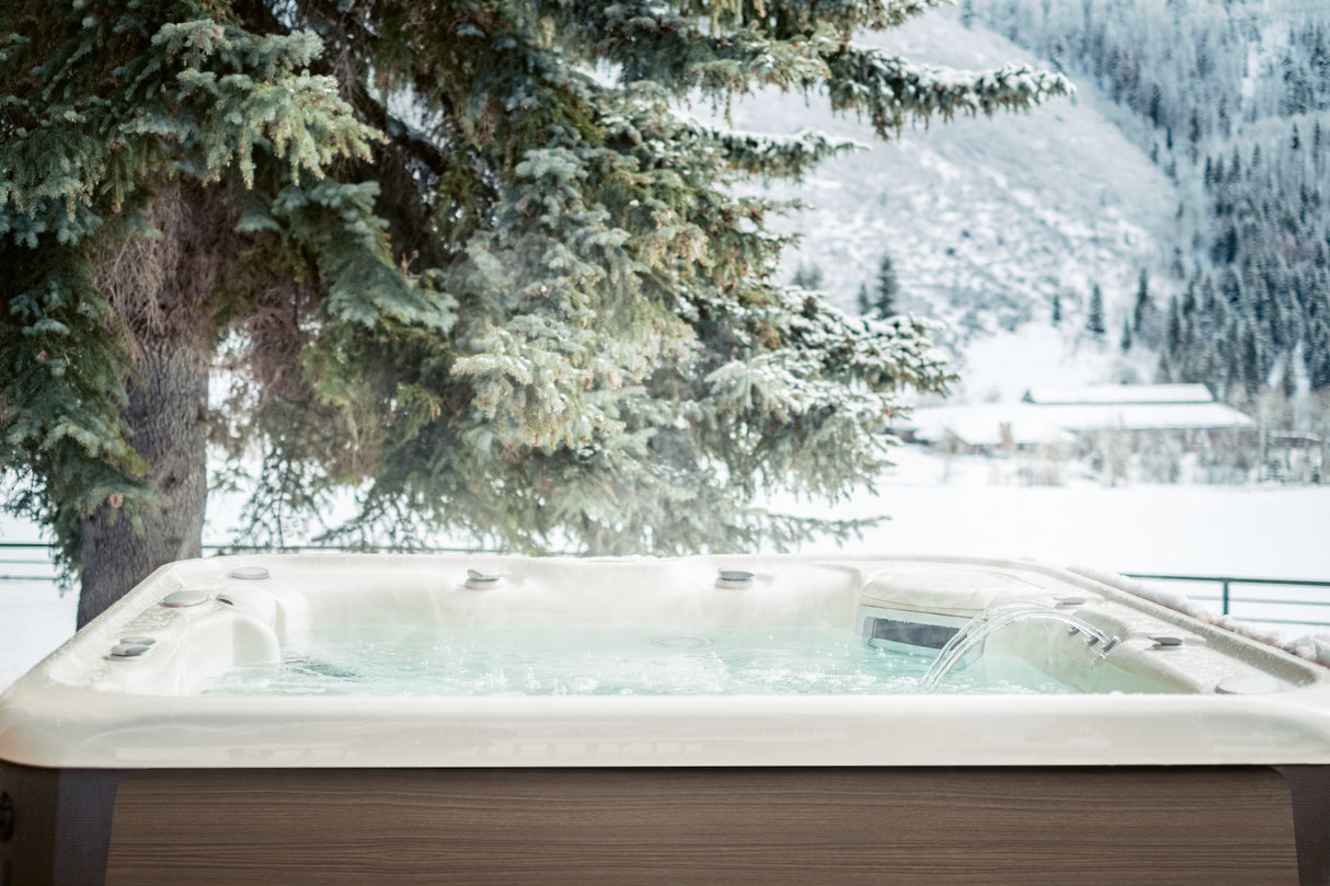 Hot Spring Highlife Collection Envoy Hot Tub