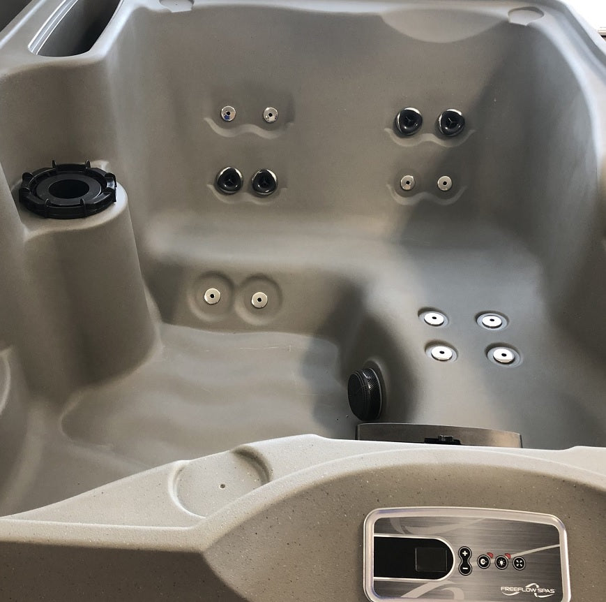 Freeflow Spas Azure™ Premier Hot Tub