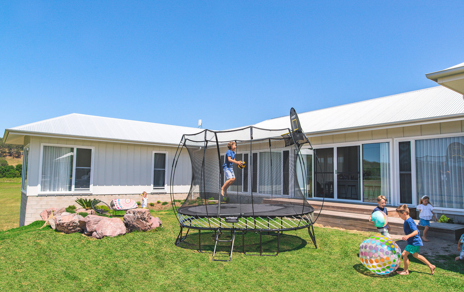 Springfree 8' x 11' Medium Oval Trampoline - Guaranteed Lowest Price