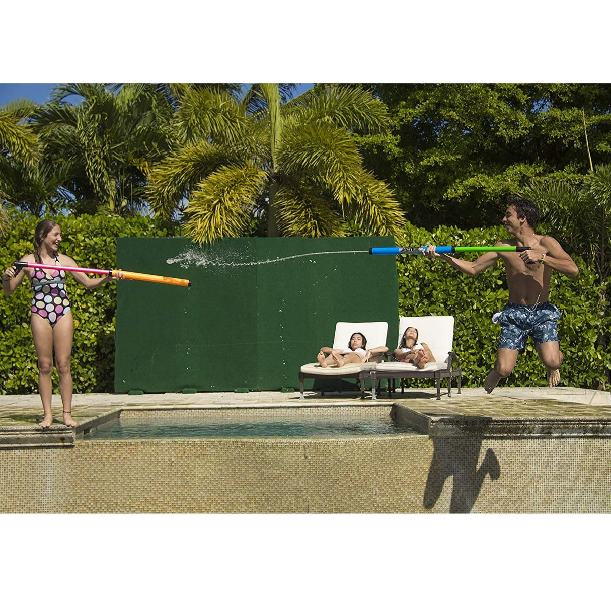 Water launcher squirt gun.