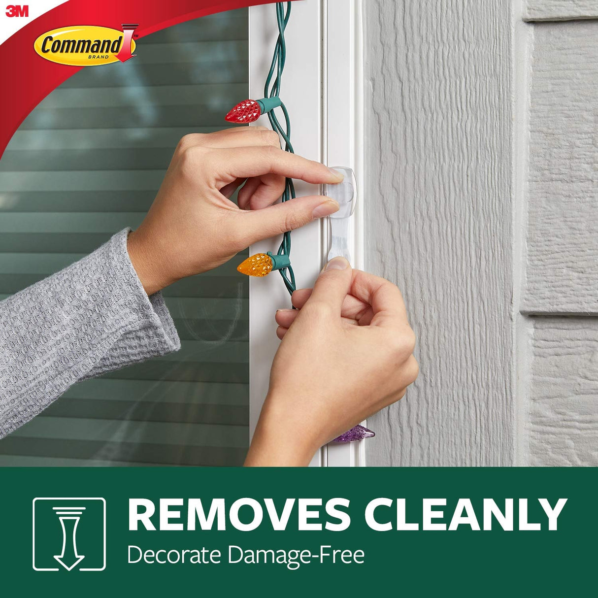 Command™ Outdoor Light Clips