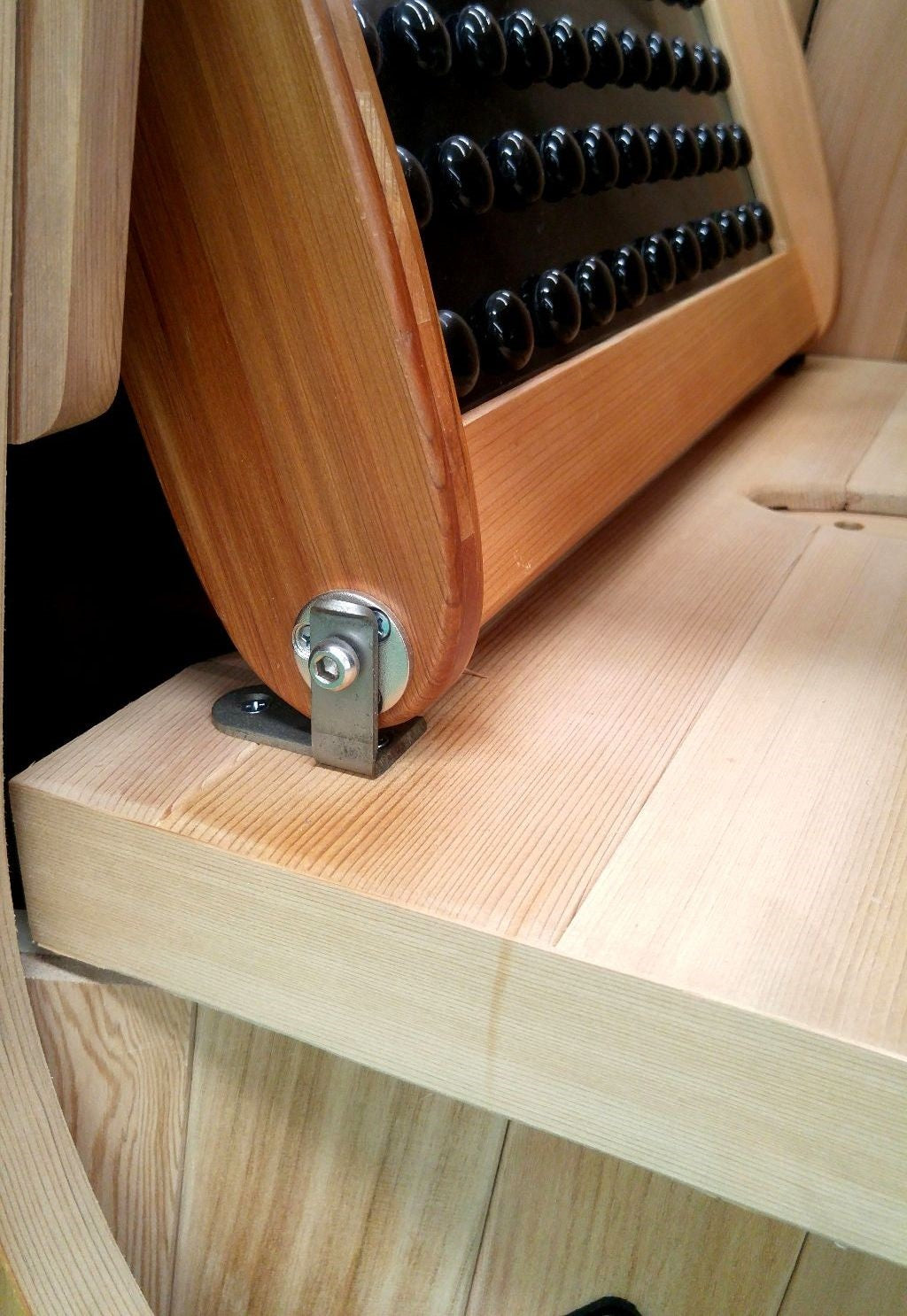 Essential Lounge Half Sauna